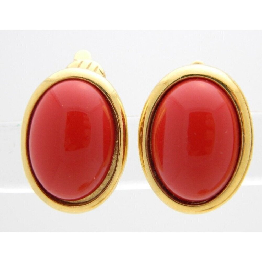VTG TRIFARI TM Signed Gold Tone Red Lucite Cabochon Clip Earrings